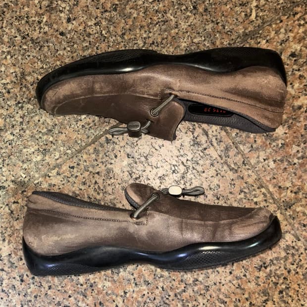 프라다 스포츠 토글로퍼 브라운 38