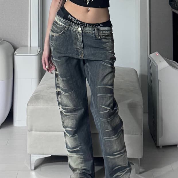 ༒ Side washing detail denim