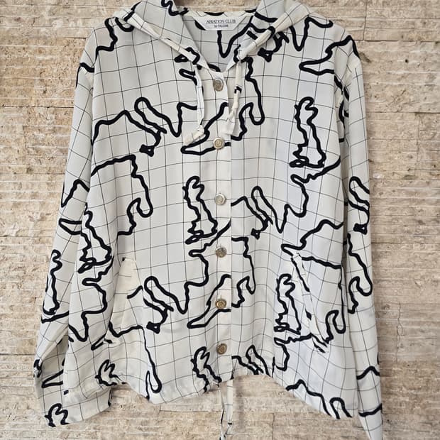 Abiation Club by Falcon의 패턴 후드 블라우스 세미크롭