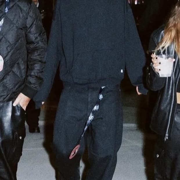 아킴보클럽 후드티 페이디드 블랙 M 