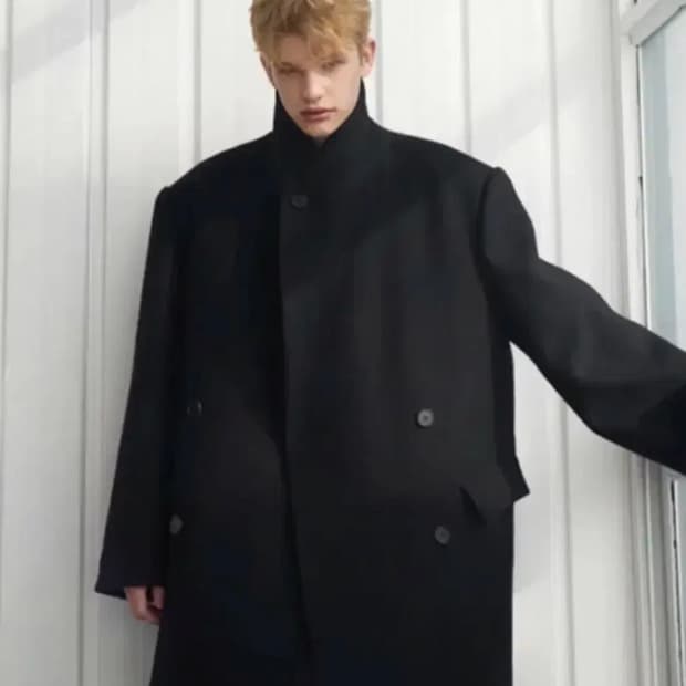 yiyae 클래식 더블코트 블랙 m 삽니다