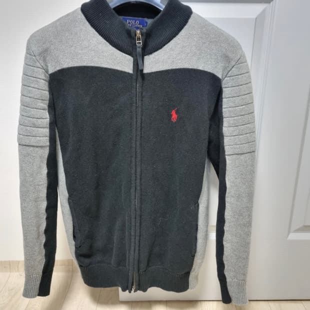 폴로 니트집업