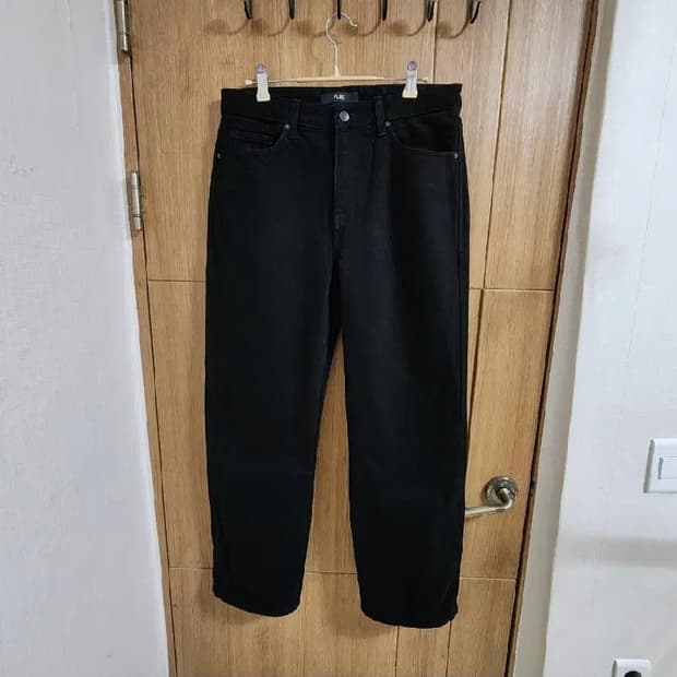 (32)PLAC 플랙 블랙 스트레이트 데님 팬츠