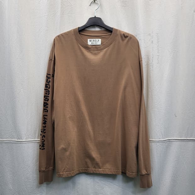 MERELY MADE 프린팅 긴팔 티셔츠