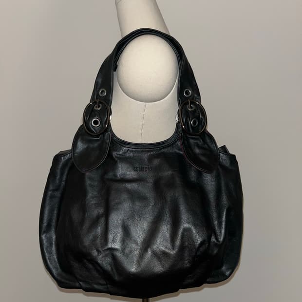 Ssamzie black shoulder bag