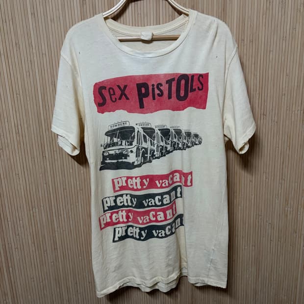 메이드원 반팔 티셔츠