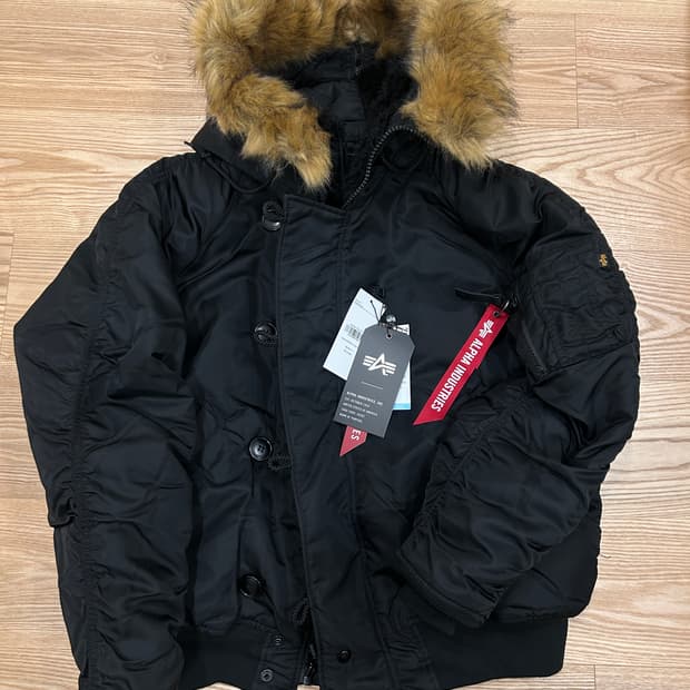 (L) 알파인더스트리 N2B 블랙 