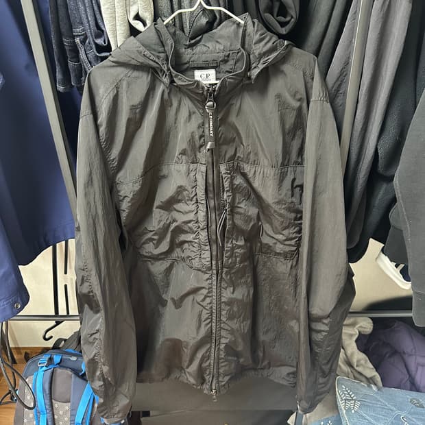 CP컴퍼니 후드고글 바람막이 (105)