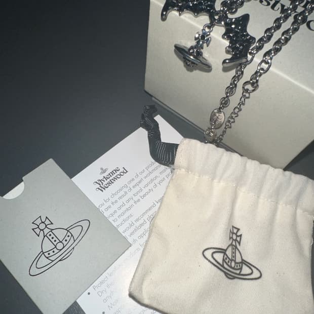 VW 비비안웨스트우드 ORB 박쥐 목걸이