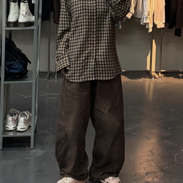 입생로랑 브라운 체크 셔츠 A2474