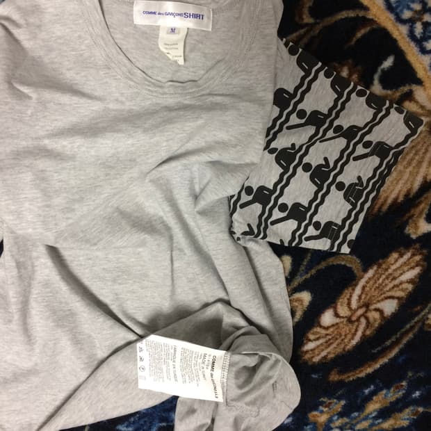 꼼데가르송 반팔 티셔츠 m