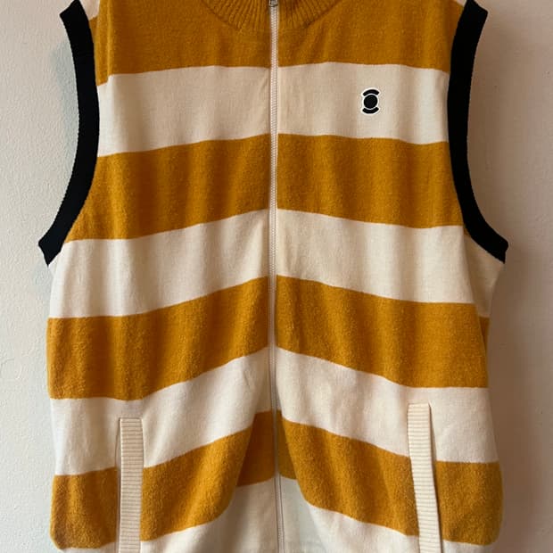 와이드앵글 남성 옐로우 골프 울방풍 조끼 