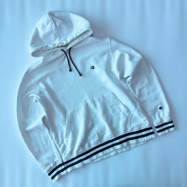 챔피온 화이트 라인 디테일 후드 티셔츠