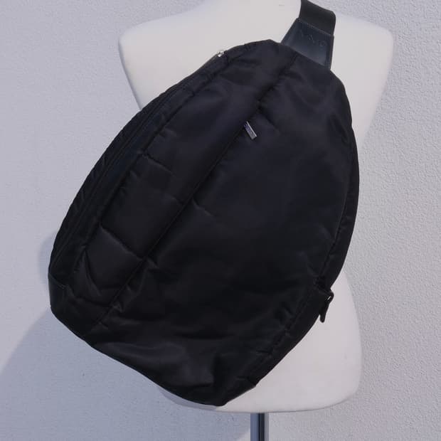 00s SONY CROSS BAG: 00년 소니 크로스백