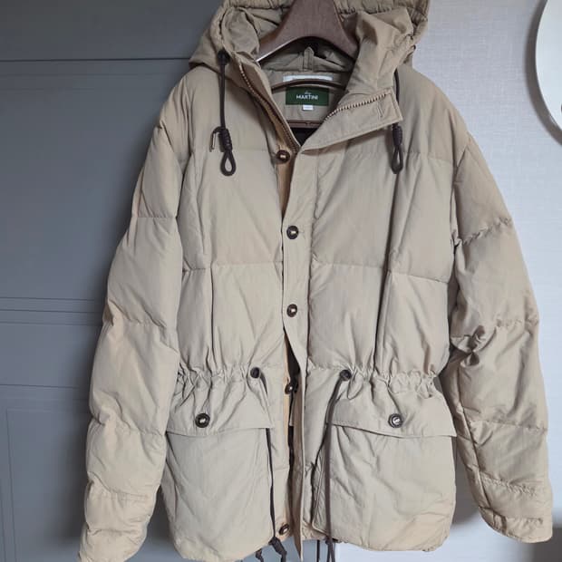 헤이마티니 베이지 카라코람 패딩 파카