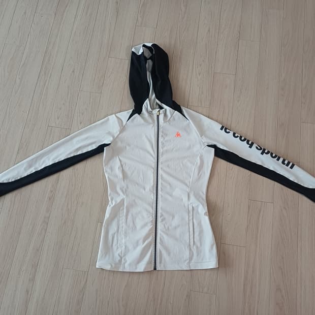 르꼬끄 후드 집업