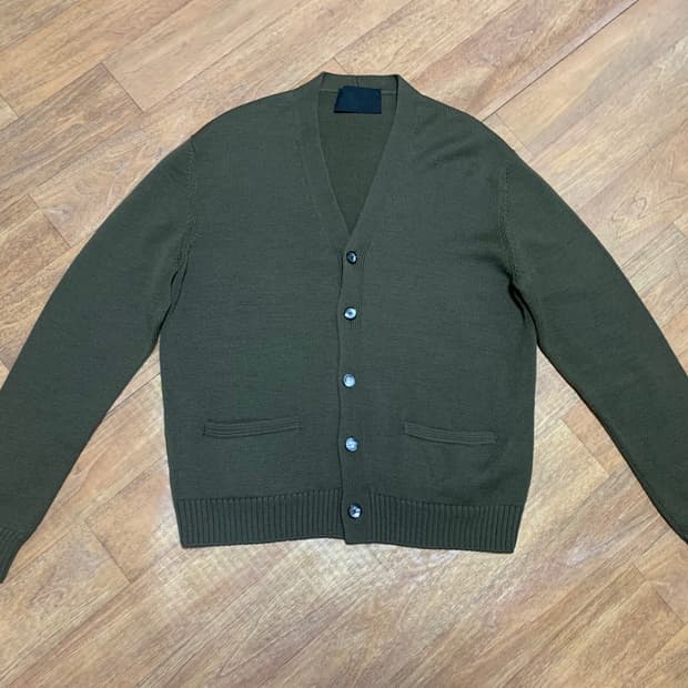 PRADA 00'S 프라다 카디건(헤비 울)48 사이즈