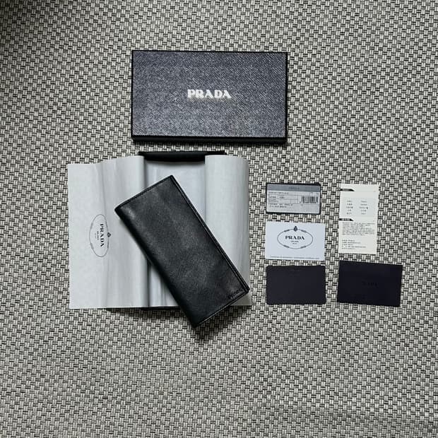 [풀구성품] 프라다 사피아노 블랙 장지갑