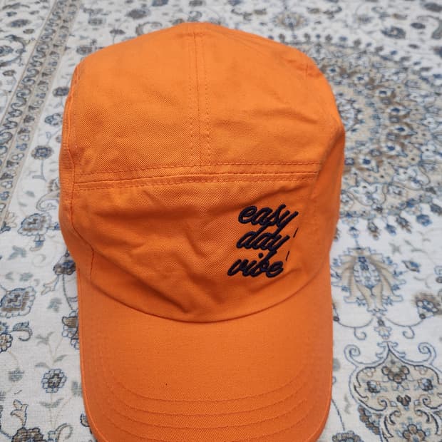 로맨틱 크라운 Easy Day Vibe 캠프캡