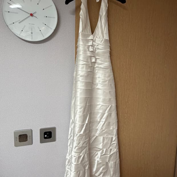 BCBG 맥시 원피스 