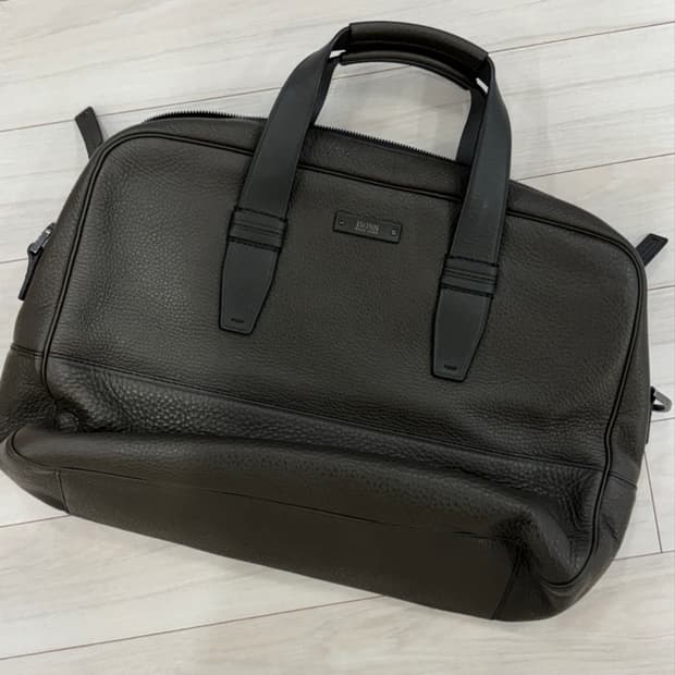 휴고보스 가죽 서류가방