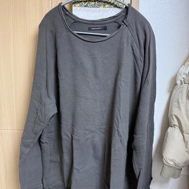 [4] 해칭룸 롱슬리브