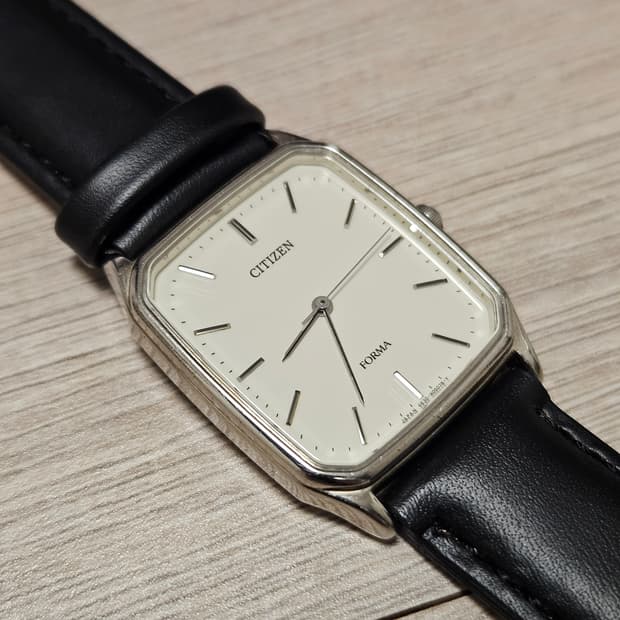 빈티지 시티즌 Forma 사각 은장 가죽 시계