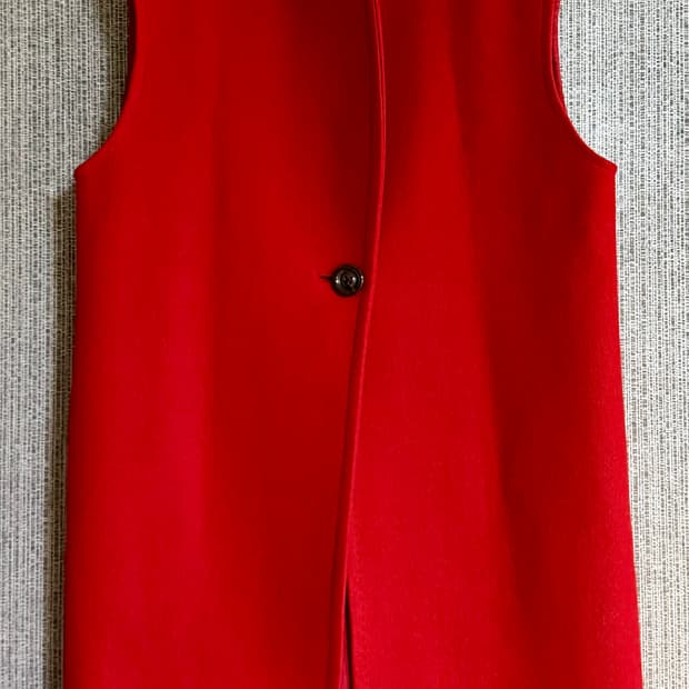 레드 싱글 버튼 조끼 베스트 롱코트 프리사이즈 크리스마스