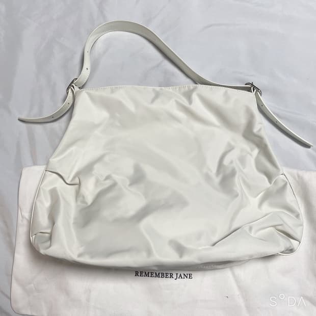 REMEMBER JANE 리멤버제인 벌룬백 아이보리