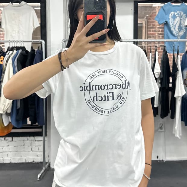 아베크롬비 빅로고 티셔츠