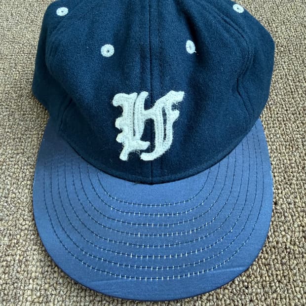 헤리티지플로스x이벳필드 16fw 울 새틴캡