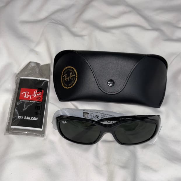 레이벤 대디오 선글라스 판매합니다.