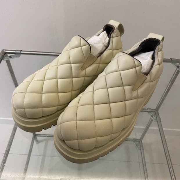 [42] 보테가베네타 퀼팅 레더 가죽 슬립온 더비 슈즈