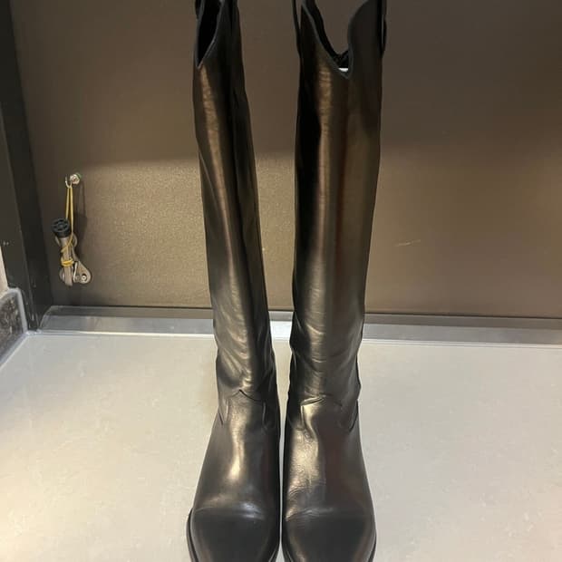 블랙 가죽 웨스턴 부츠 