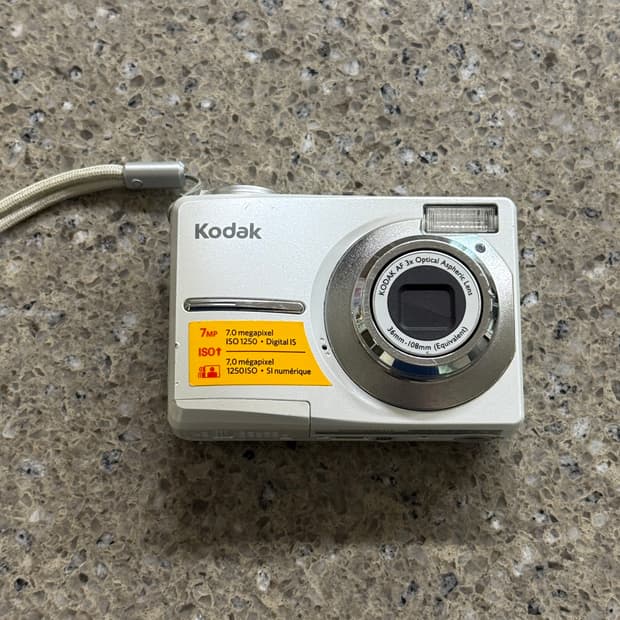코닥 이지쉐어 kodak easyshare C713 카리나 디카