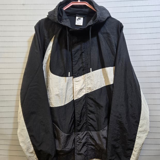 나이키 빅스우시 후드 바람막이 블랙