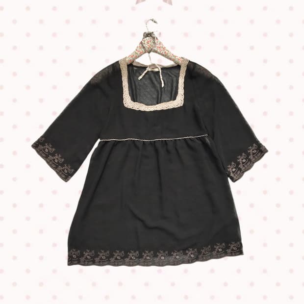 오리엔탈 시스루 레이스 반팔 슬리브