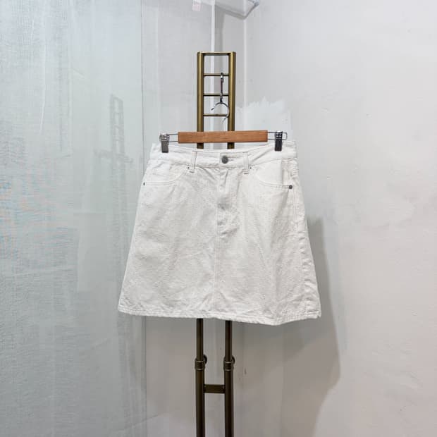 (L)에잇세컨즈 디터쳐블 화이트스커트 흰색치마 4941