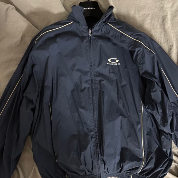 발렌시아가 루프 스포츠 아이콘 라지 트랙수트 자켓