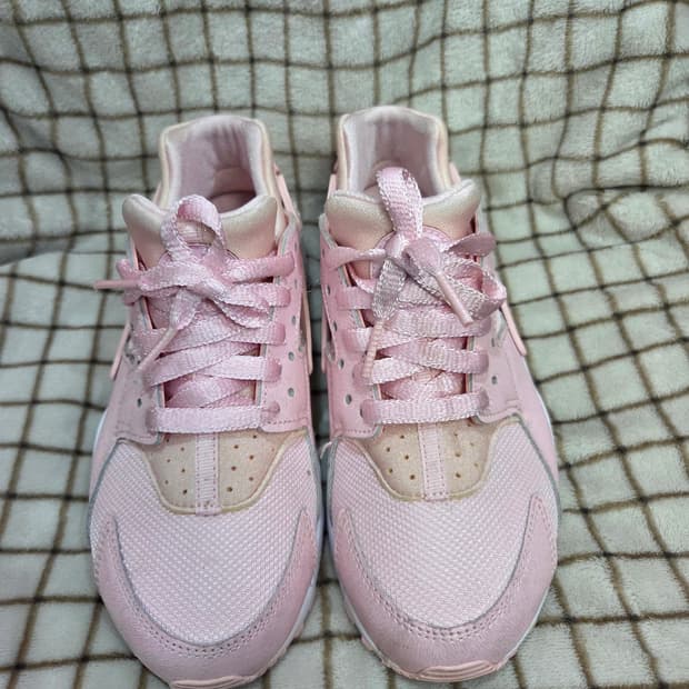 150) 나이키 NIKE 허라취 런 SE 스니커즈 운동화