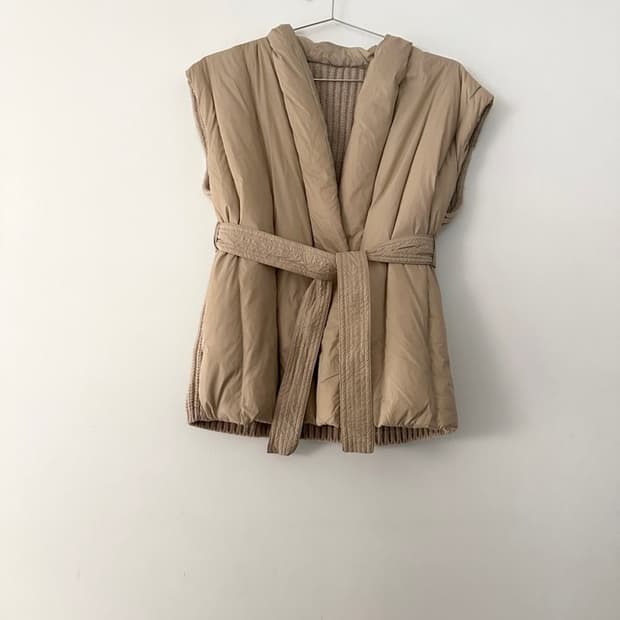 Rib padded vest / yellow beige