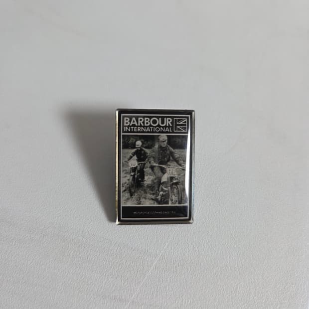 바버 인터네셔널 정품뱃지 미사용품