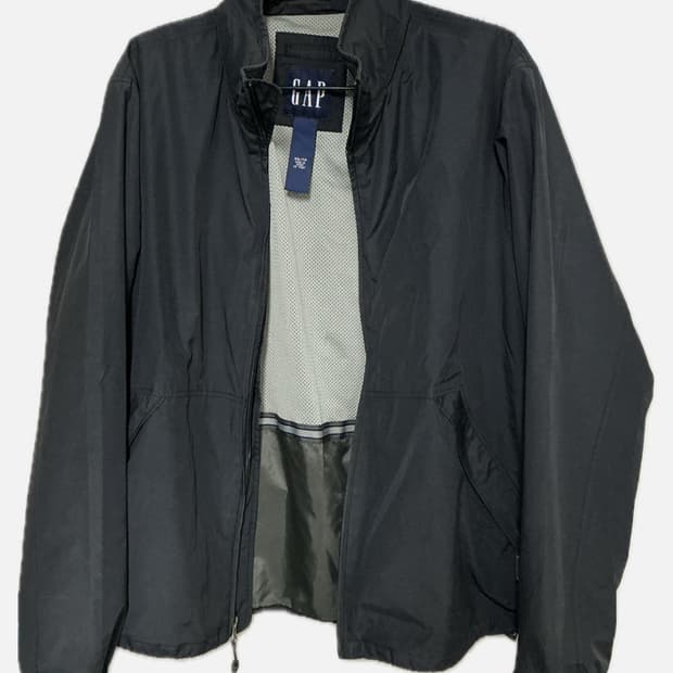 GAP 바람막이