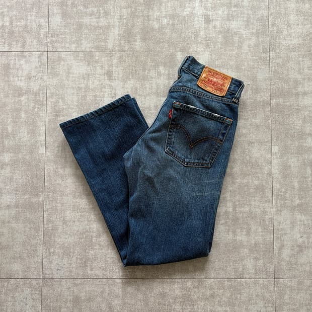 levi’s) straight jeans