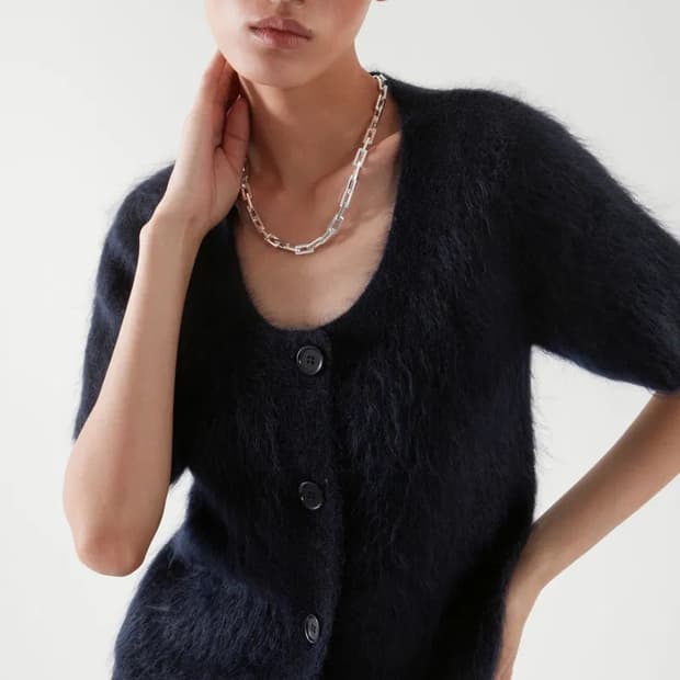 COS 코스 모헤어 쇼트 슬리브 가디건 네이비