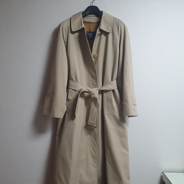 버버리 런던 클래식 벨티드 롱 트렌치 코트 베이지
