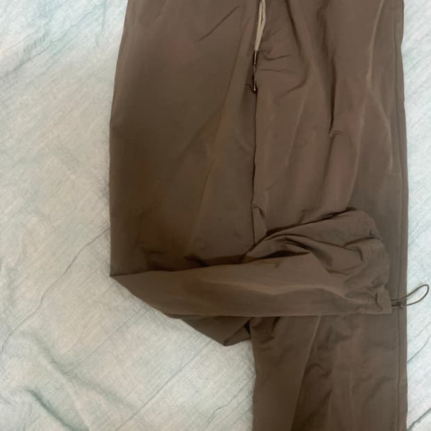 아웃스탠딩바지
