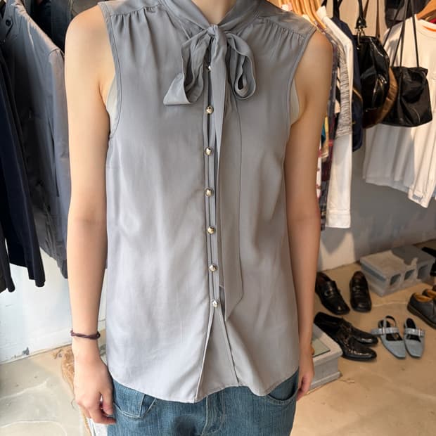 Marc Jacobs 실크터치 슬리브리스 블라우스 S