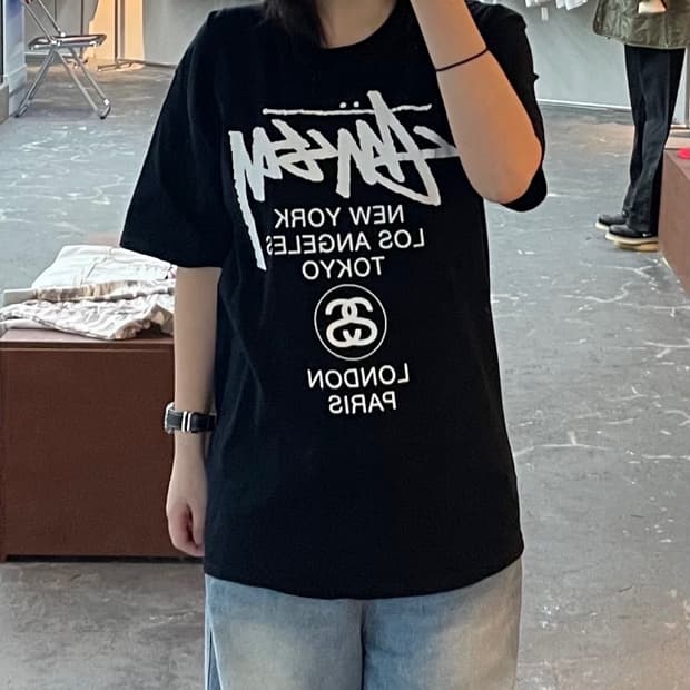 스투시 월드투어 빅로고 블랙 반팔 H1475