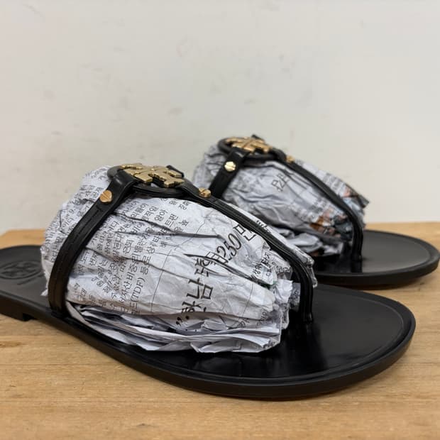 토리버치 여성 샌들 240